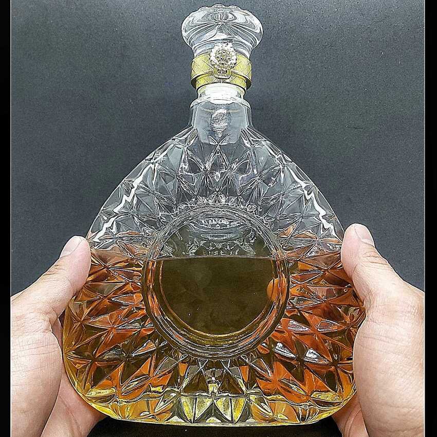 Chai Thủy Tinh Đựng Rượu 750ML cao cấp Mẫu XO tam giác - Vỏ Chai Rượu Đẹp siêu trong suốt – Mẫu B5