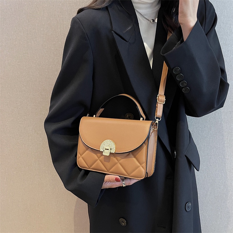 IELGY Túi Đeo Chéo Có Khóa Hình Thoi Thời Trang Cho Nữ