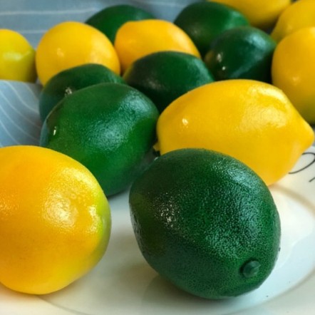 Quả Chanh nhựa vàng xanh dùng làm phụ kiện chụp ảnh sản phẩm