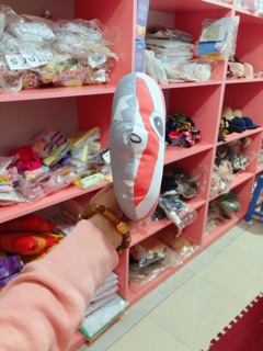 Gối cá cho bé sơ sinh