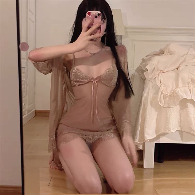Váy ngủ ren hoa ngực kèm áo choàng SET1