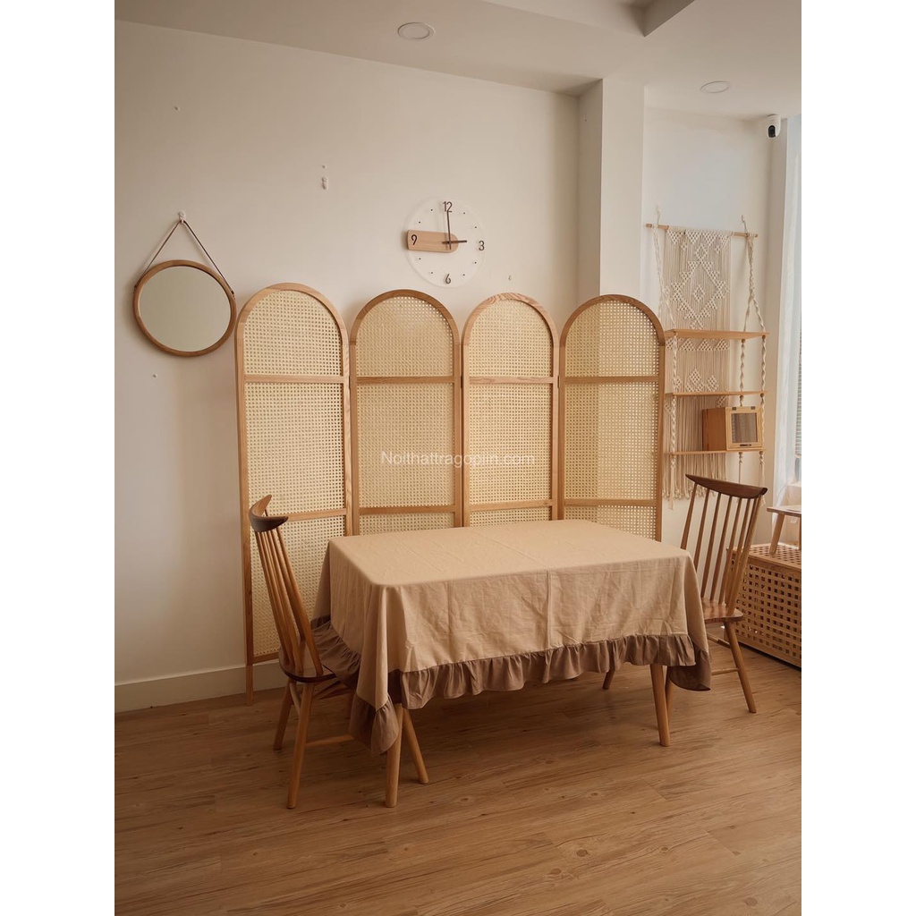 Khăn bàn linen viền bèo