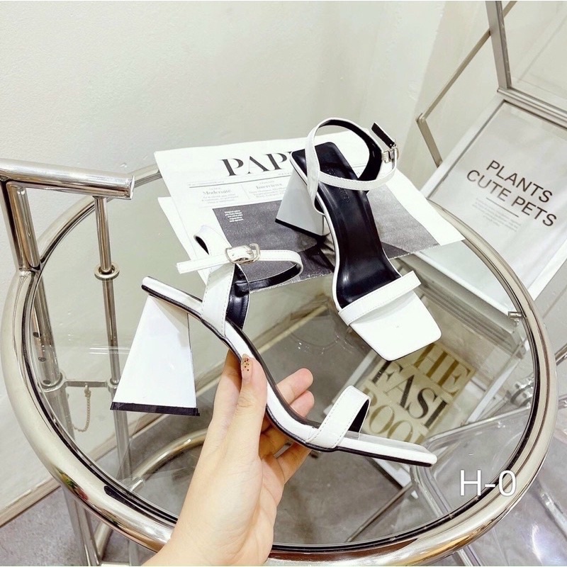 Giày Sandal Cao Gót Nữ 9 Phân Gót Tam Giác Mẫu Mới - MS 119