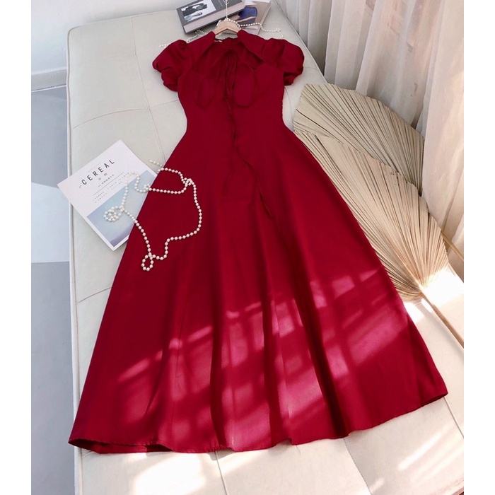 G1-đầm xoè đỏ khoét ngực, phom dài, có mút, chất lụa thái có hình sàn