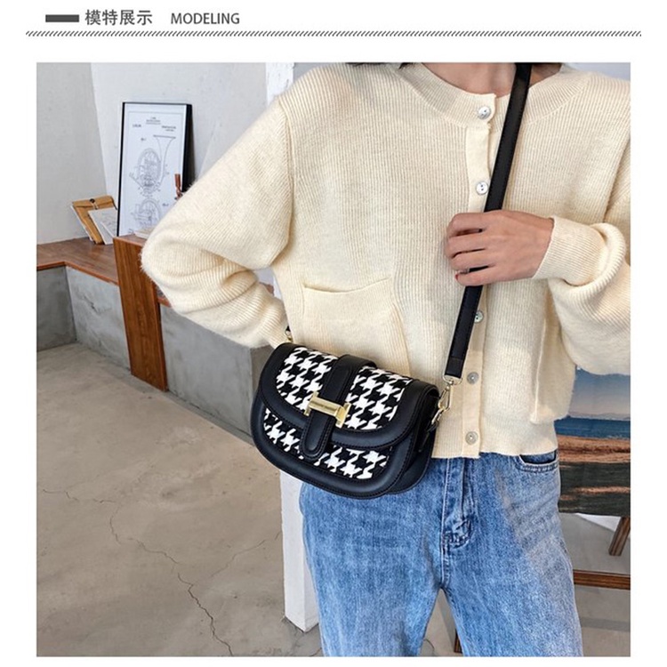 Túi nữ da phối kẻ trẻ trung- MA308