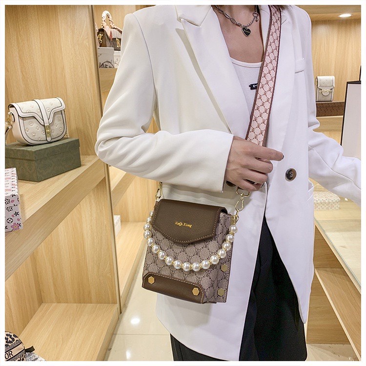 Túi đeo chéo nữ đựng điện thoại phối dây ngọc cao cấp đẹp đi chơi thời trang hàn quốc DC432