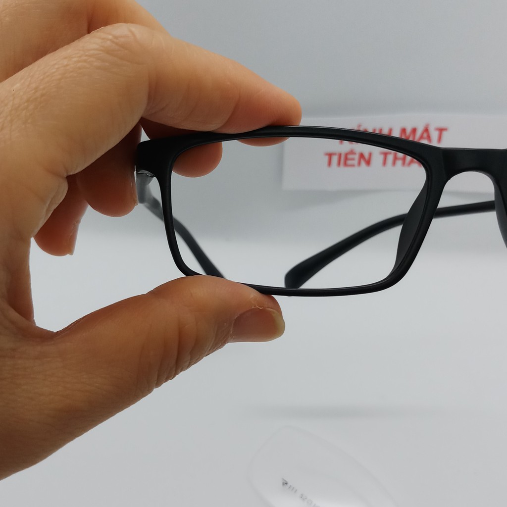 Mắt Kính Vuông Nhỏ, Nhẹ, Hạn Chế Độ Dày Mắt Kính R111 - Kính Mắt Tiến Thành | BigBuy360 - bigbuy360.vn