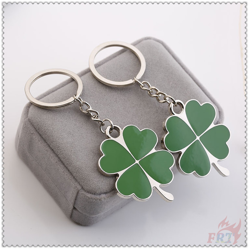 Móc khóa hình cỏ bốn lá bằng kim loại