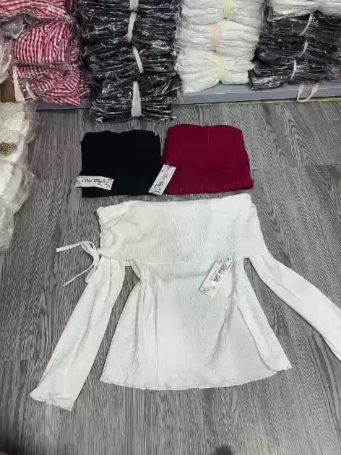 ÁO TRỄ VAI NGANG GÂN XẺ TRƯỚC ĐỎ TẾT TƯƠI MỚI TUTU2 | BigBuy360 - bigbuy360.vn