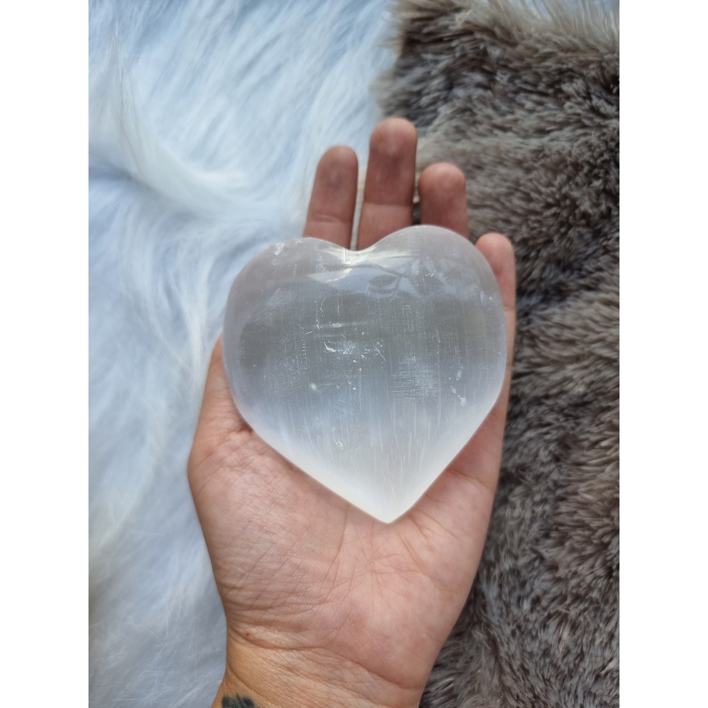 Tim đá thanh tẩy Selenite - Selenite Heart khuếch đại năng lượng dùng trong Tarot, Reiki, phong thủy, thiền định