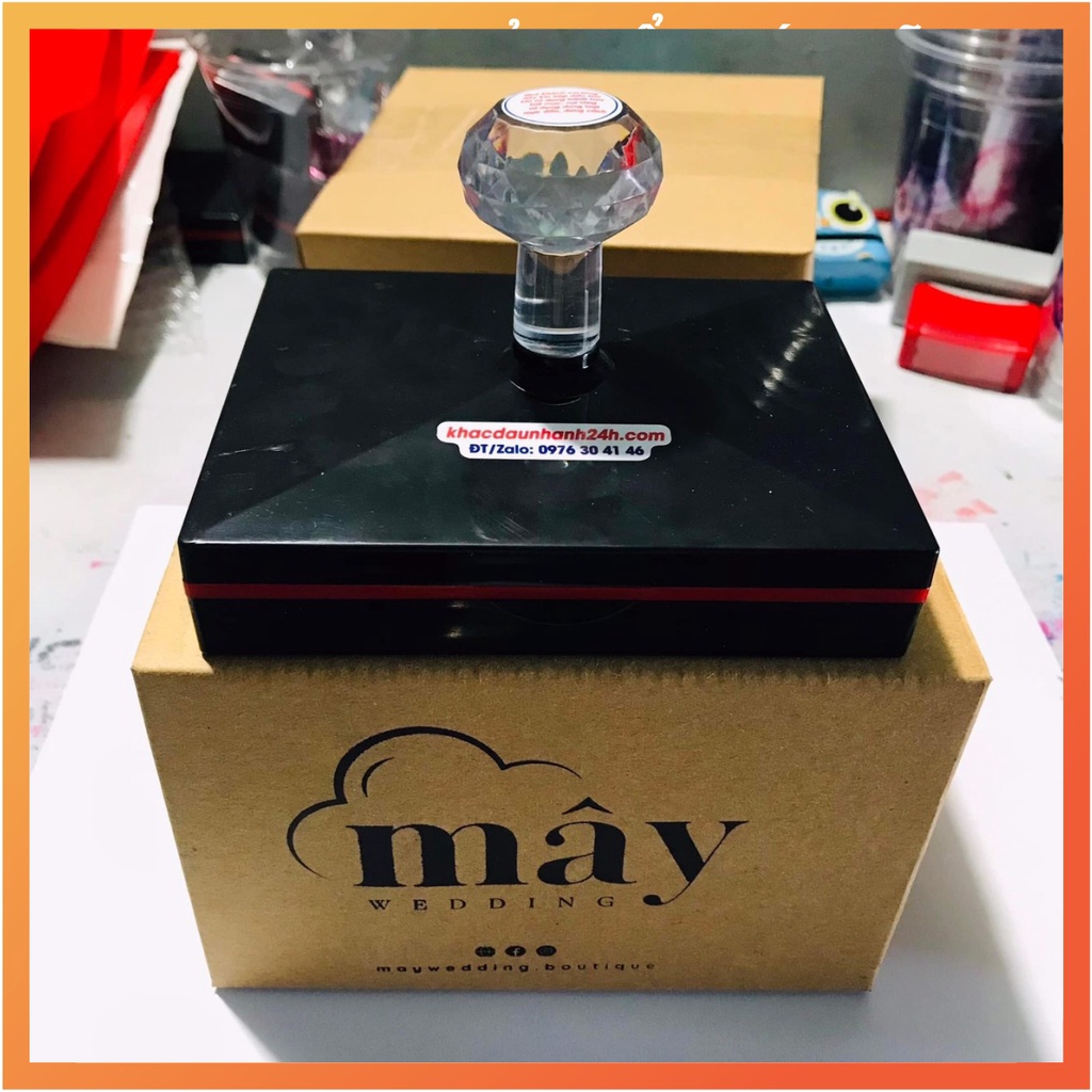 Khắc dấu logo in giấy kraft, giấy carton sắc nét, đều mực, khắc theo công nghệ nhật bản, dấu flash mực thẩm thấu