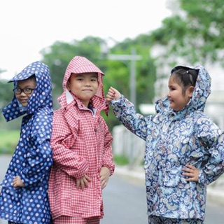 Bộ áo mưa trẻ em hàng siêu nhẹ- siêu mềm