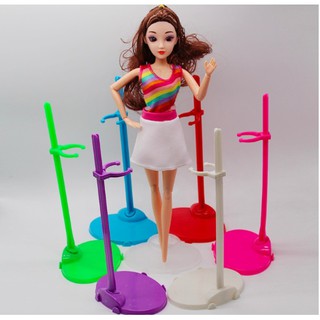 Giá đỡ ôm eo búp bê nhựa màu hồng
