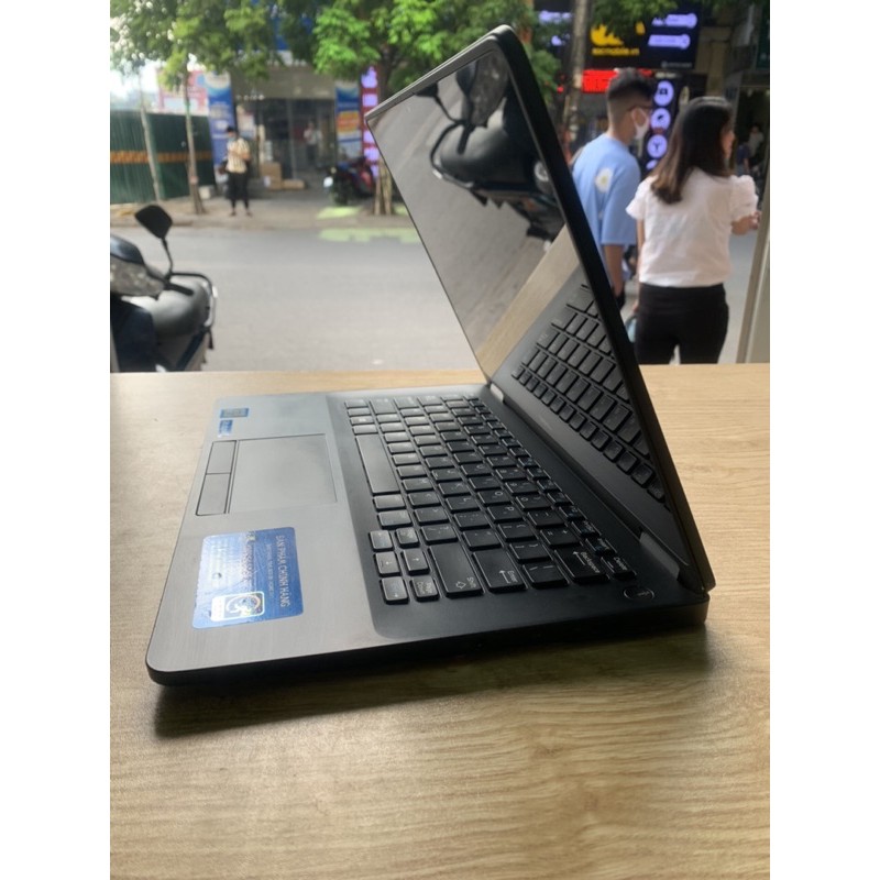 Laptop Dell 7270 core i5-6300u ram 8 ssd 120gb màn cảm ứng | WebRaoVat - webraovat.net.vn