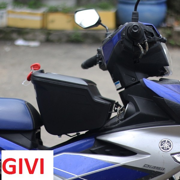 THÙNG GIỮA EXCITER 150 GIVI G10N KÈM PÁT GẮN CHÍNH HÃNG BẢO HÀNH 2 NĂM