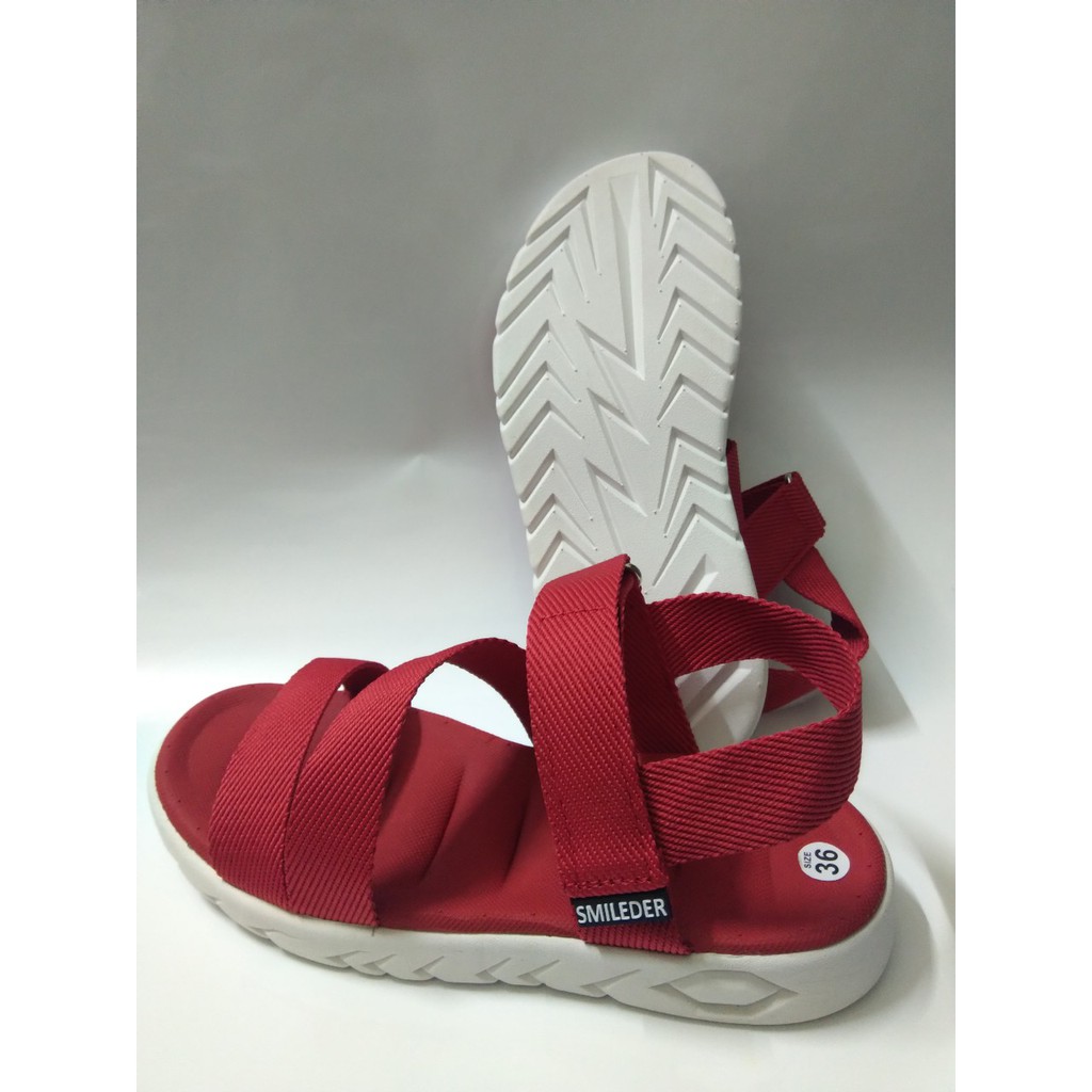 Giày sandal Smileder - đế phylon - siêu êm, siêu nhẹ.