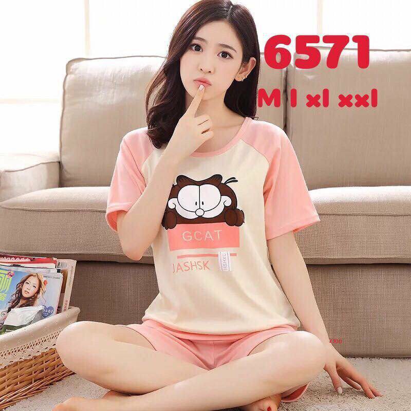 Bộ quần áo xuân hè cho bạn gái