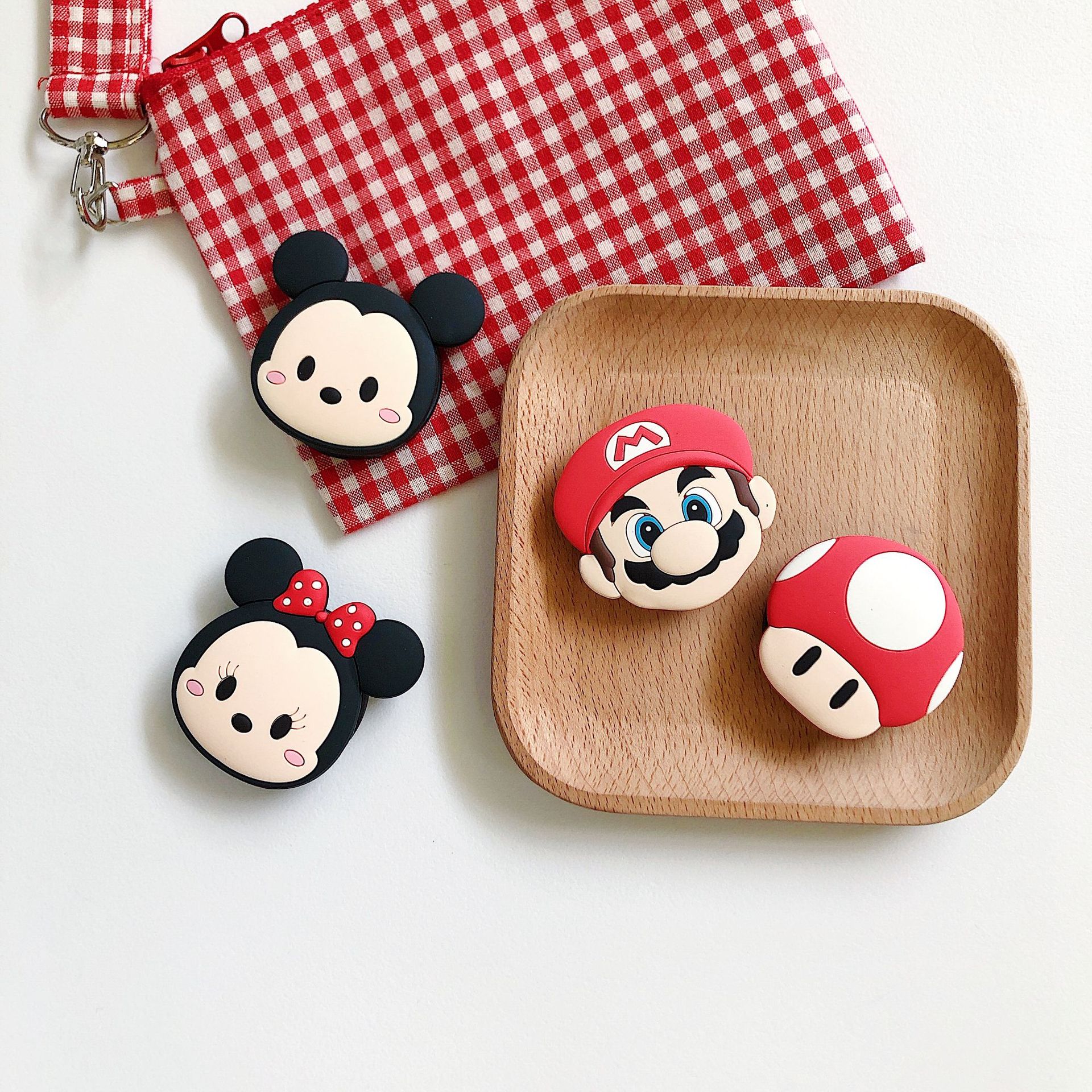 Giá Đỡ Điện Thoại Hình Chuột Mickey Xinh Xắn