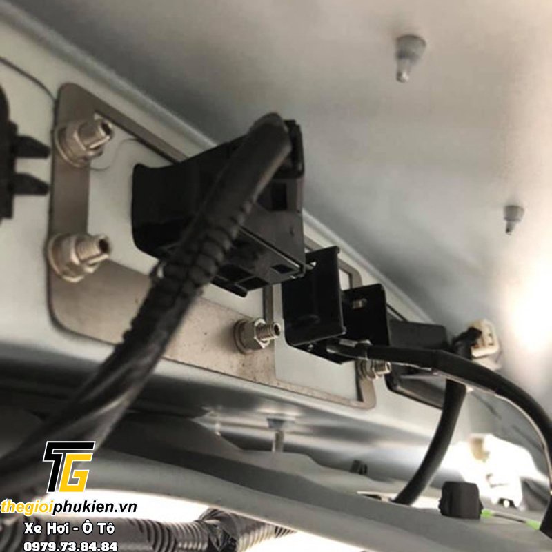 Bộ ốp bảo vệ Camera lùi xe Mazda 3 2015-2019 | BigBuy360 - bigbuy360.vn