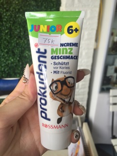 Kem đánh răng prokudent cho bé