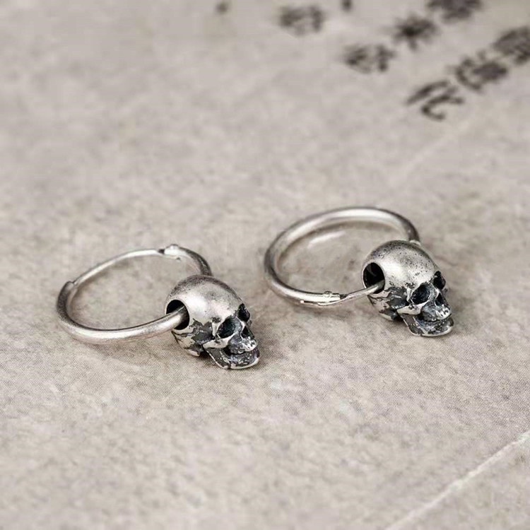 Bông Tai Hình Đầu Lâu Phong Cách Gothic Cổ Điển