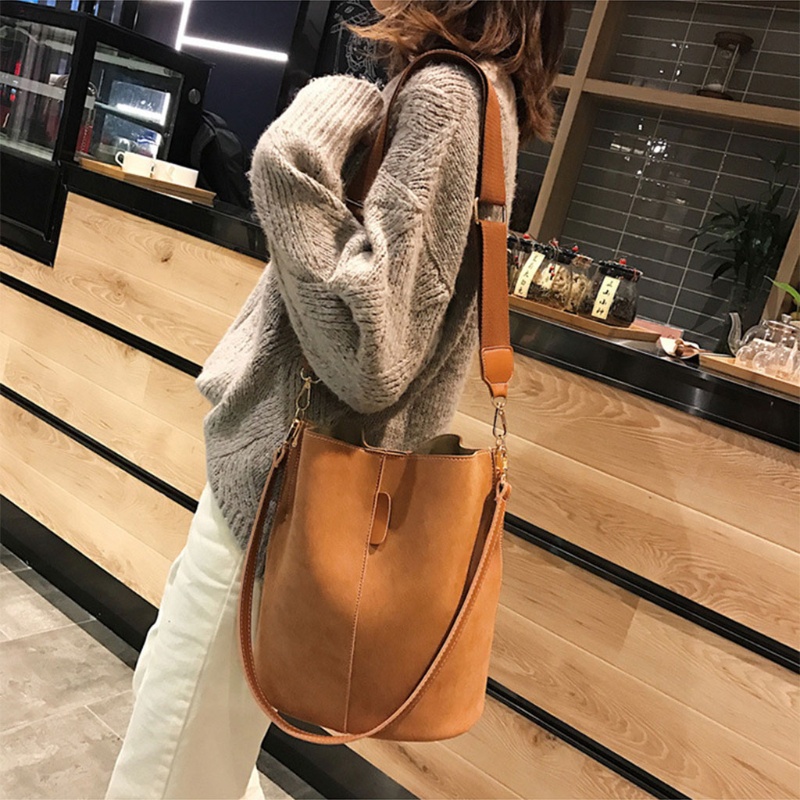 Túi Đeo Chéo Da PU Mềm Phong Cách Cổ Điển Cho Nữ