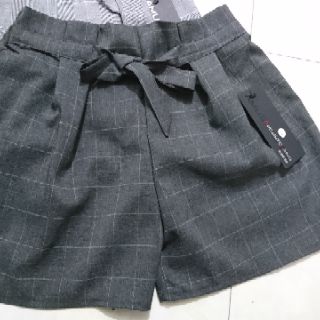 Quần soóc nữ