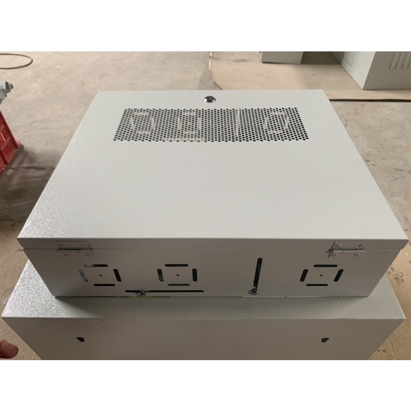TỦ ĐẦU GHI KHÓA TRÒN LẮP ĐẦU THU CAMERA QUAN SÁT. | BigBuy360 - bigbuy360.vn