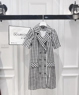 Váy sơ mi kẻ caro cổ vest