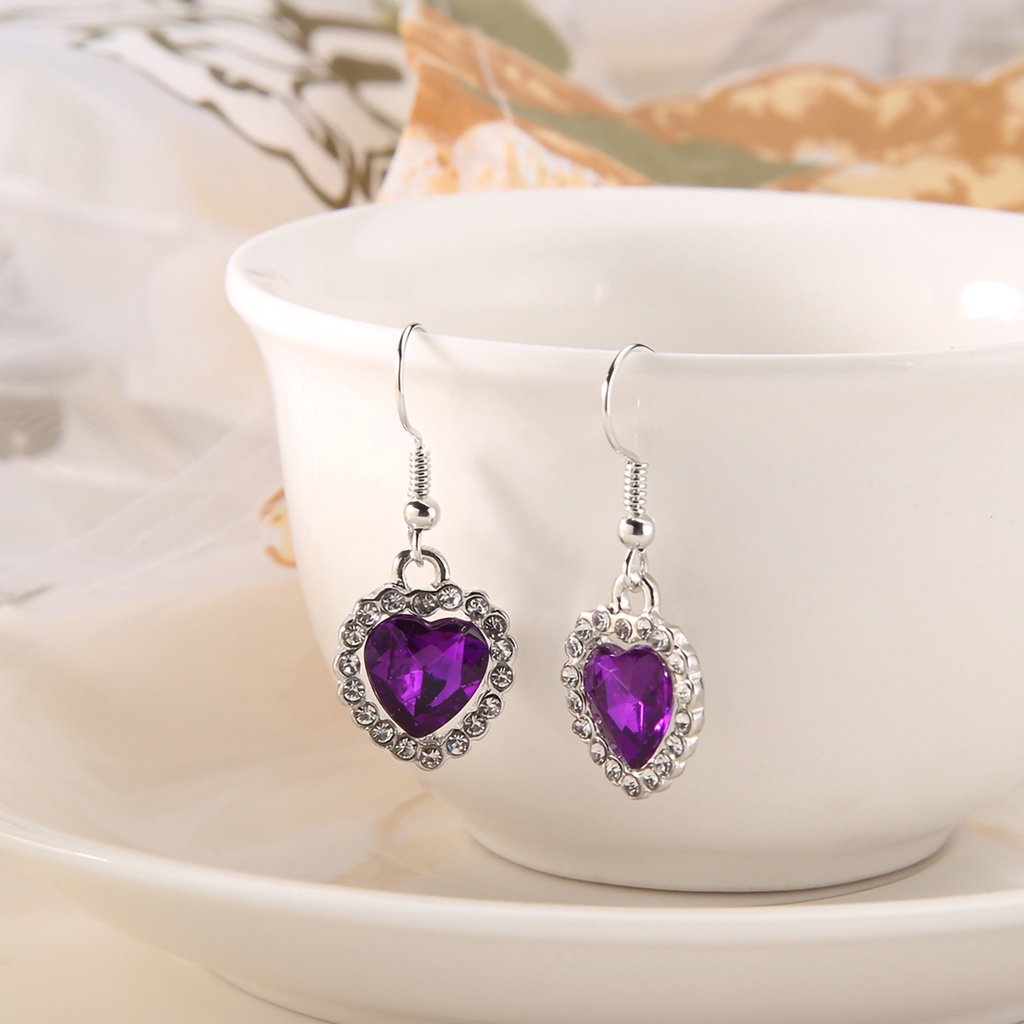 Đôi bông tai hình trái tim đính đá thời trang cho nữ