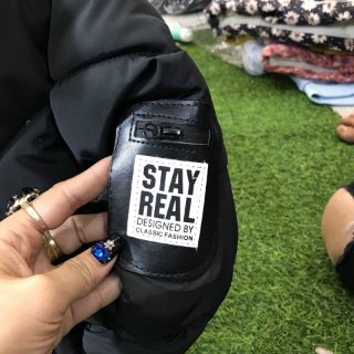 Áo phao cổ lông bé trai