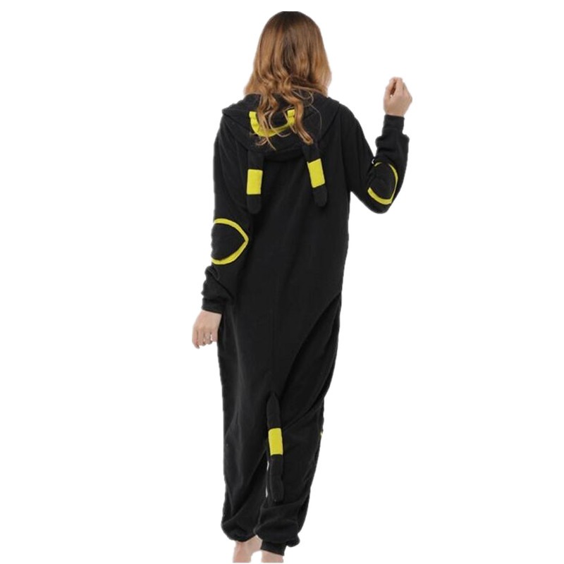 Bộ đồ ngủ liền quần hóa trang thành pokemon