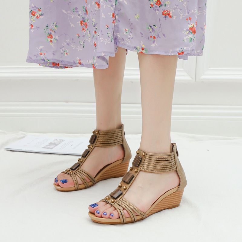 Giày sandal nội địa đính đá