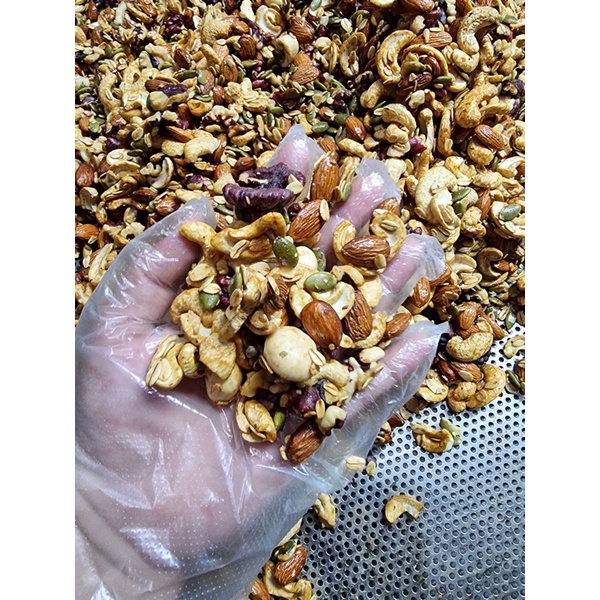 Granola sấy mật ong siêu hạt Trần Anh Food - Granola 500gr ăn kiêng giảm cân có yến mạch