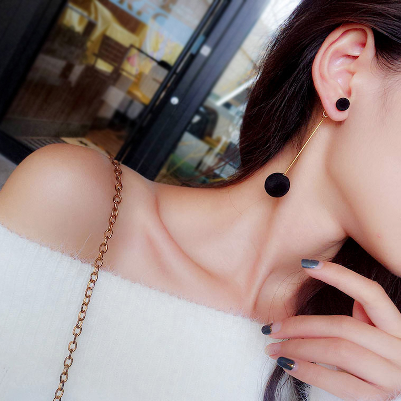Khuyên Tai Nữ Trang Tạo Hình Độc Đáo