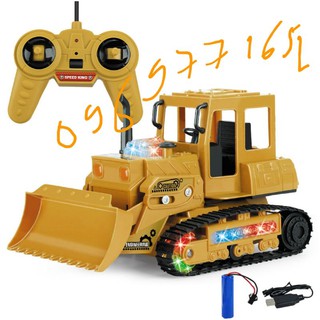 Xe cần cẩu điều khiển từ xa