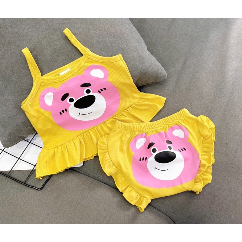 Bộ 3 lỗ bé gái