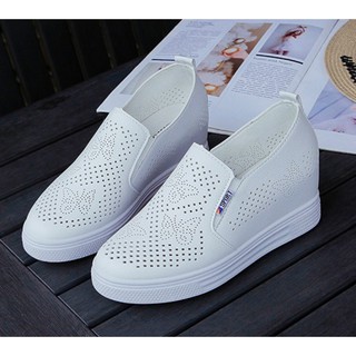 Giày slip on đế độn cắt lazer bướm