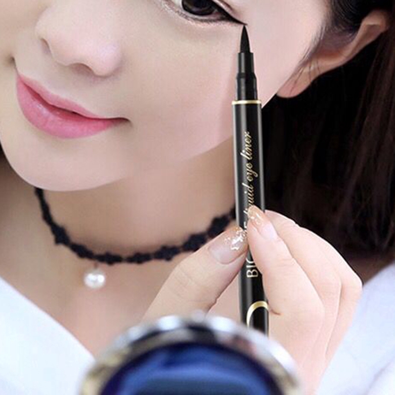 [Hàng mới về] Bút kẻ mắt nước không nhòe màu / chống nước tốt