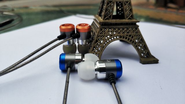 Tai nghe Thủ công HK Ear X3, Có mic, Chi tiết cao