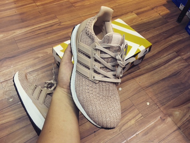 Giày Ultraboost 4.0 hồng đất