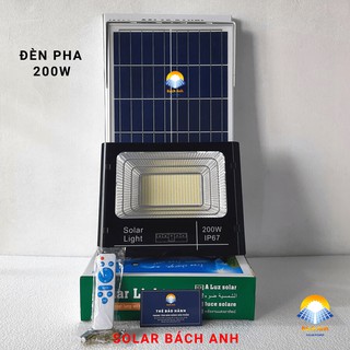 Đèn pha năng lượng mặt trời 200W