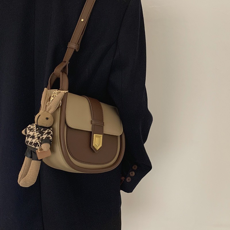 Túi đeo chéo QC size 20cm siêu hot giá rẻ