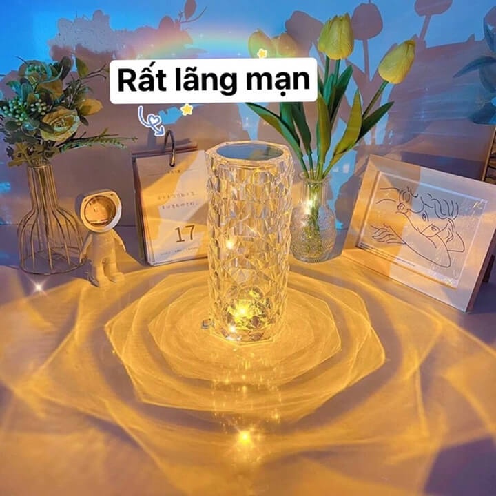 Đèn ngủ để bàn pha lê trang trí decor phòng hot tiktok Led RGB 16 màu, Cap sạc Type C - Tặng kèm điều khiển từ xa