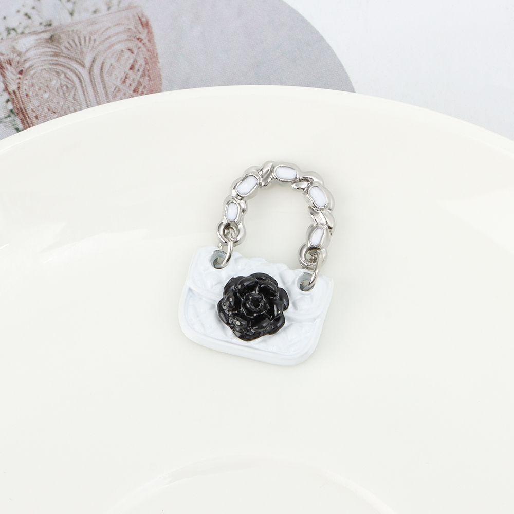 Túi Đeo Chéo Mini Hình Búp Bê Đáng Yêu