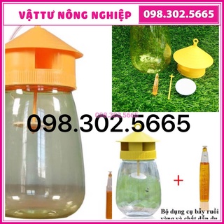 Bộ sản phẩm gồm lồng bẫy ruồi vàng và chất dẫn dụ diệt ruồi đục trái mới nhất