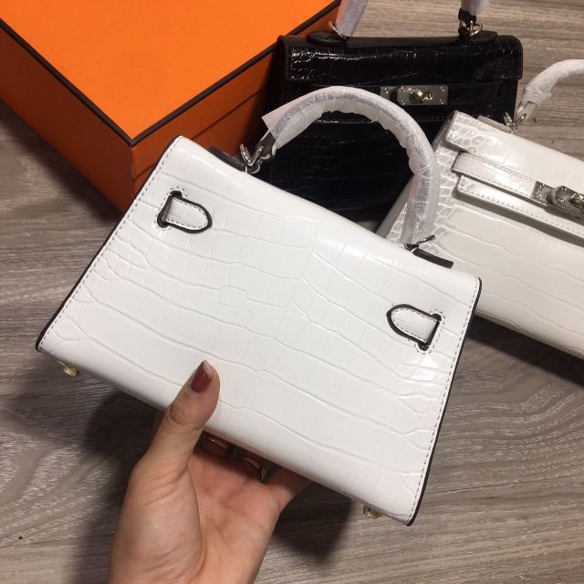 Túi HM da cá size 18