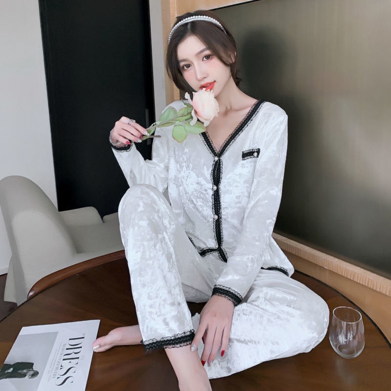 Bộ đồ ngủ tay dài cổ chữ V chất nhung thời trang thu đông mới