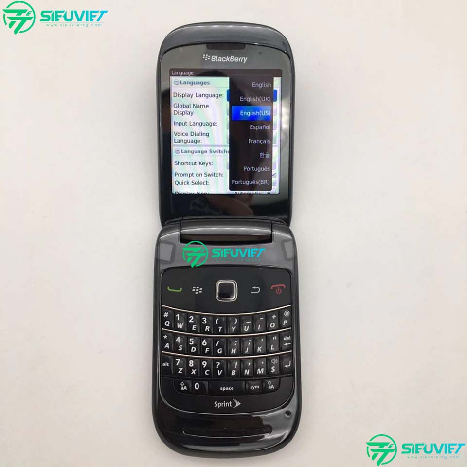 ĐIỆN THOẠI BLACKBERRY STYLE 9670 NẮP GẬP CHÍNH HÃNG