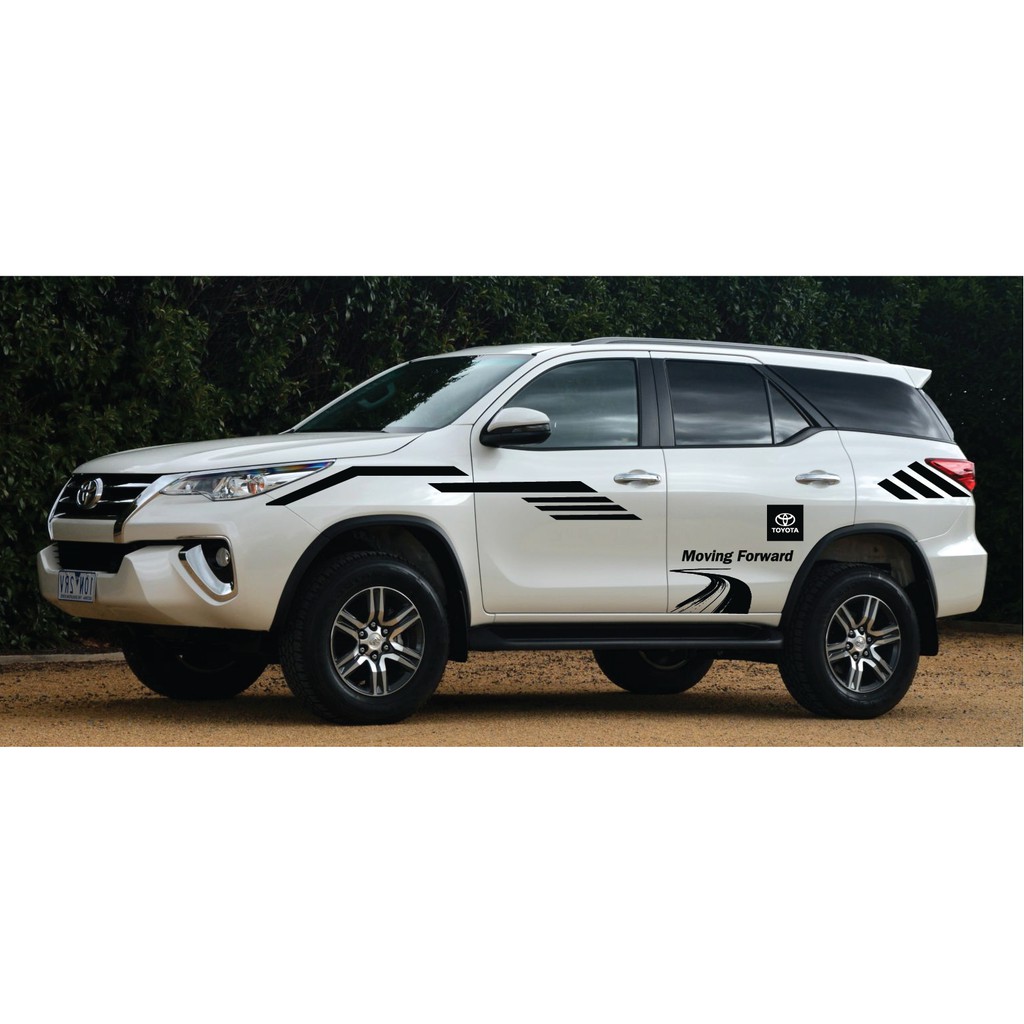Tem xe Toyota Fortuner  phong cách thể thao-decal Fortuner